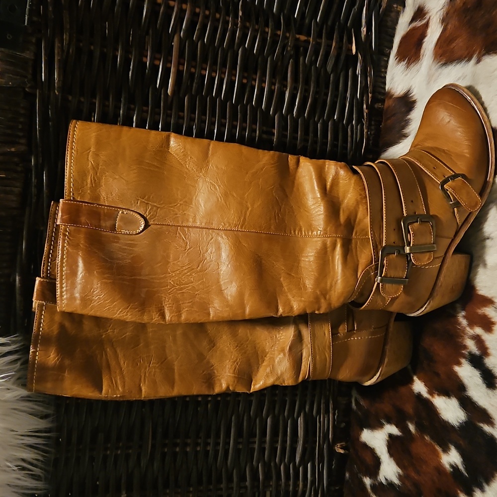 Vintage Charlotte Russe Tan Knee High Heeled Boots